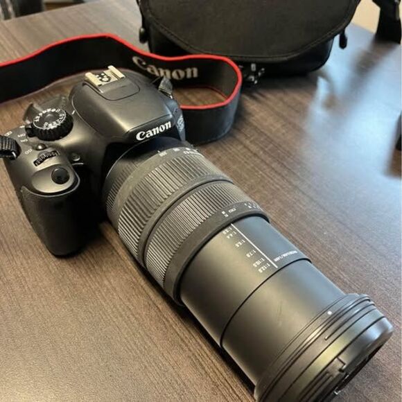 Canon EOS 550d and Sigma Lens - Picture 3 of 10